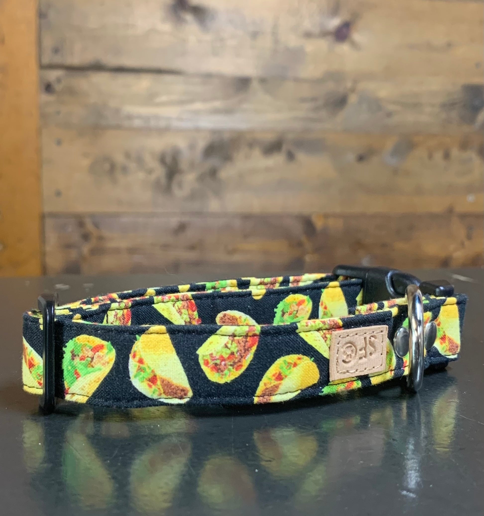 Taco dog collar top